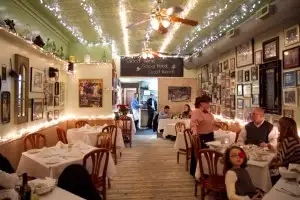 RoSal's warm interior