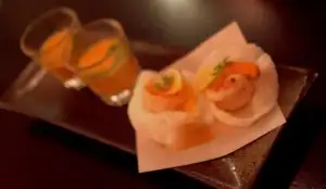 Soup shots & shrimp chips