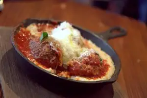 Tomato-braised meatballs