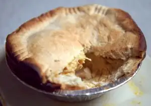 Chicken masala pie
