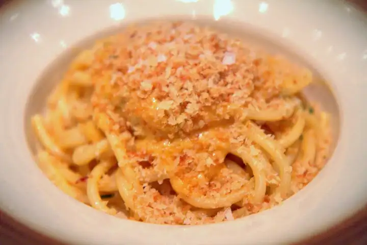 Bucatini with uni, garlic, red pepper, bread crumbs