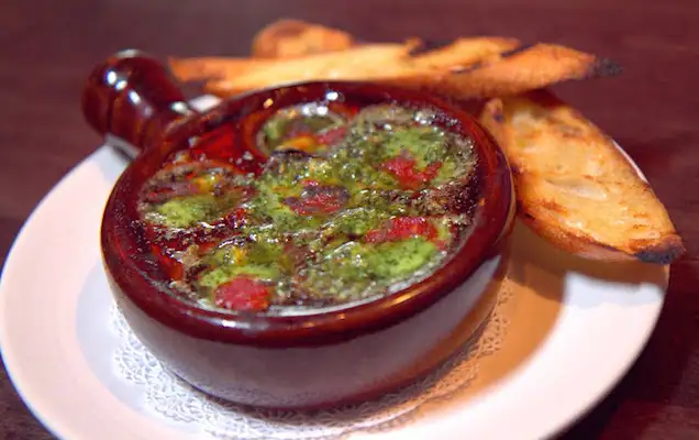 Urchin Bistrot Mussels-Virginia Miller