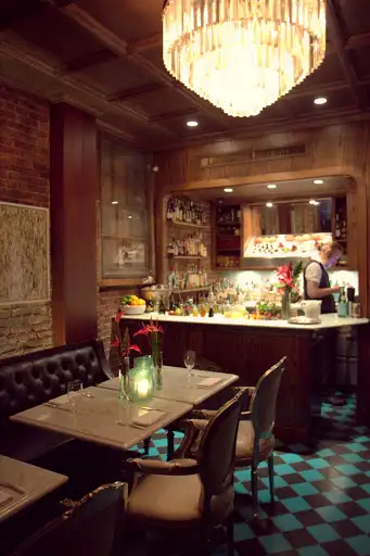 Romantic & intimate: ZZ Clam Bar