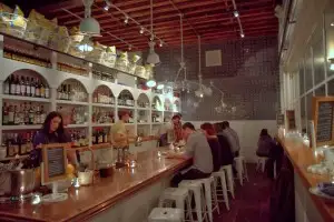 Intimate Barnacle - one bar with one table in the back