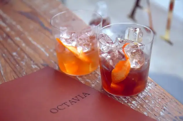 Vermouth on the rocks at Octavia