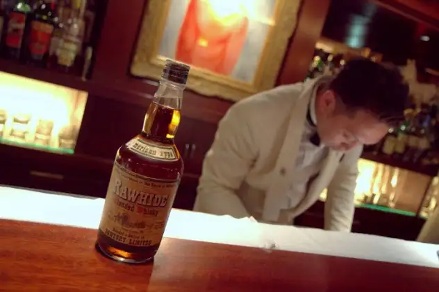 Transported to another time, another world at classic Y&M Kisling