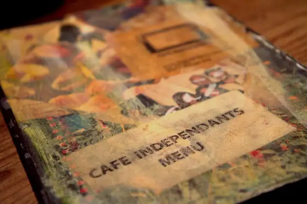 Eclectic, arty & historic space at Cafe Independants