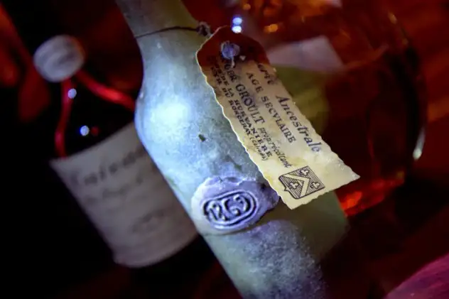 Tasting 1869 Calvados at Bar Calvador