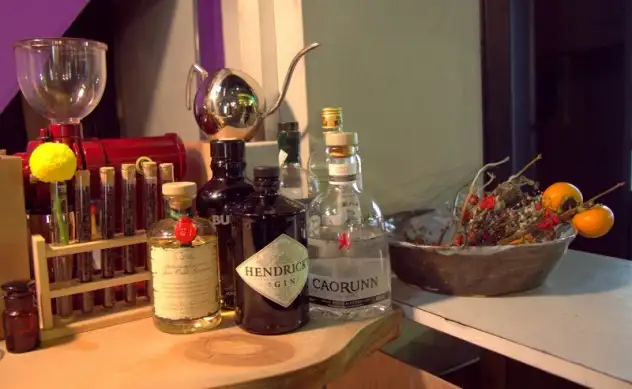 The magical streetside gin & juice bar of Noshikita Edible Garden