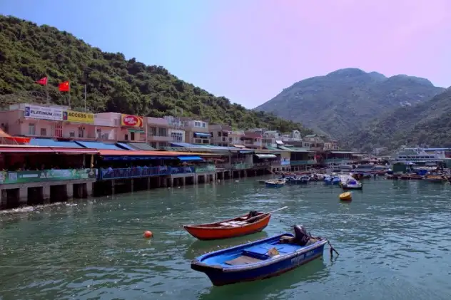 Charming Lamma Island
