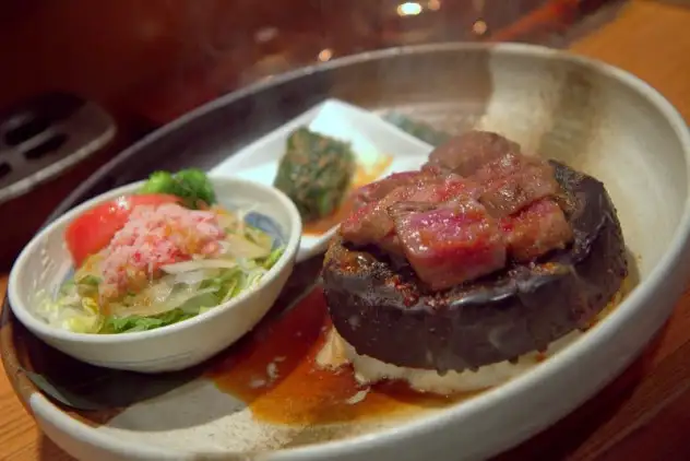 Sake No Ana's kobe beef