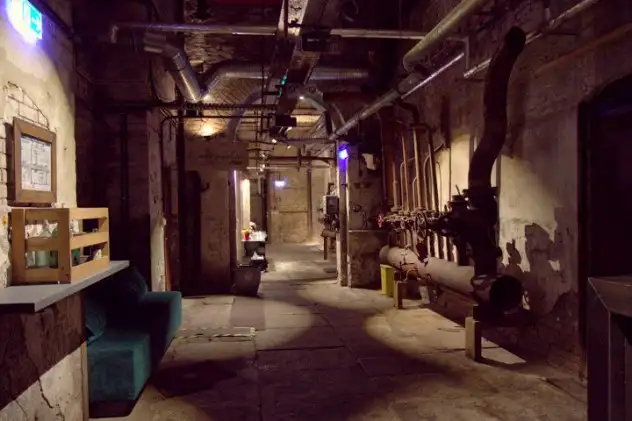 Finding Le Croco Bleu