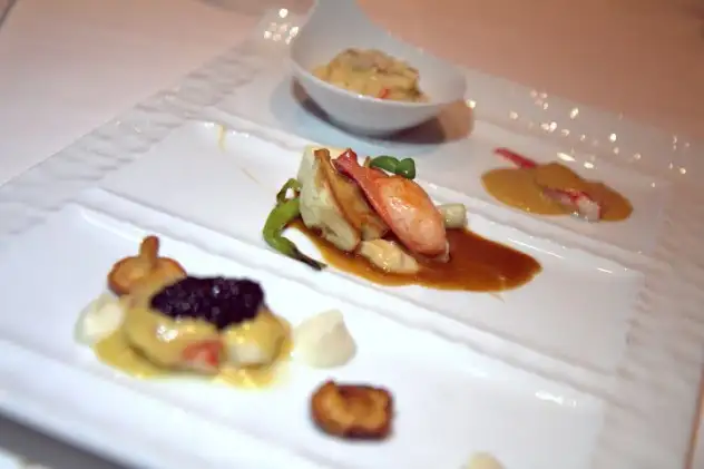 Mina's lobster course