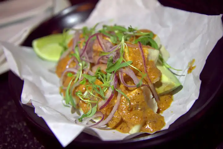 La Urbana's sesame mole fish