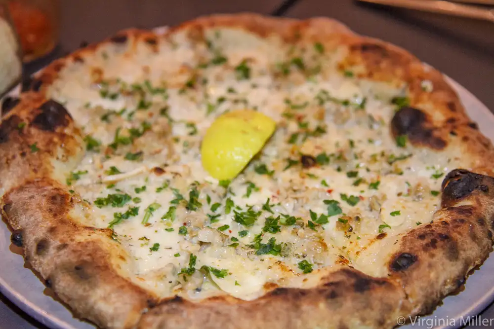 Fiorella's clam pie