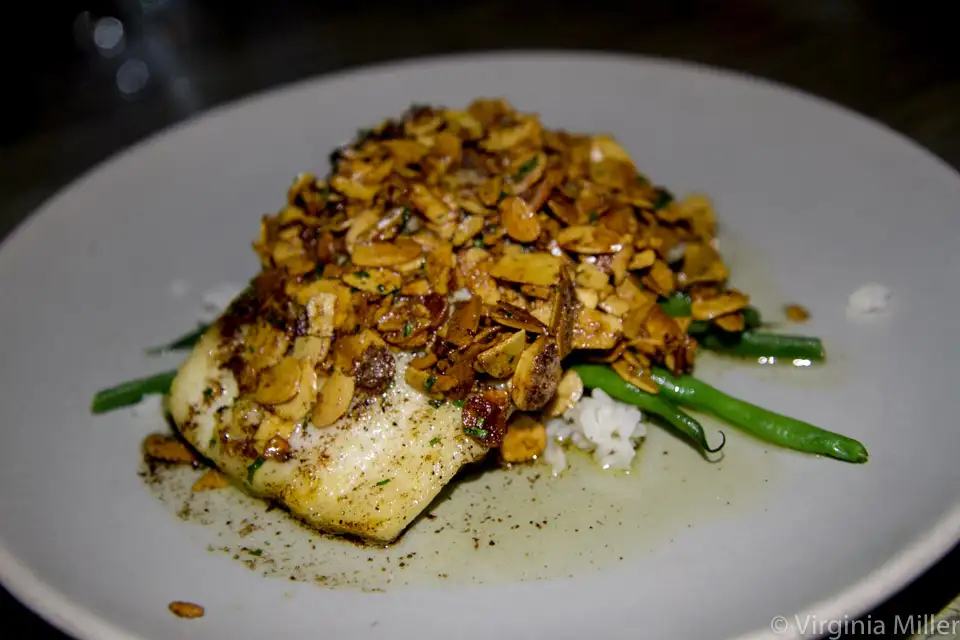 Meauxbar's almondine